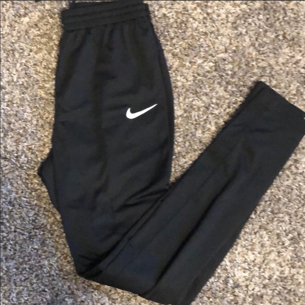 Nike Dri-FIT Soccer Tapered Pants
